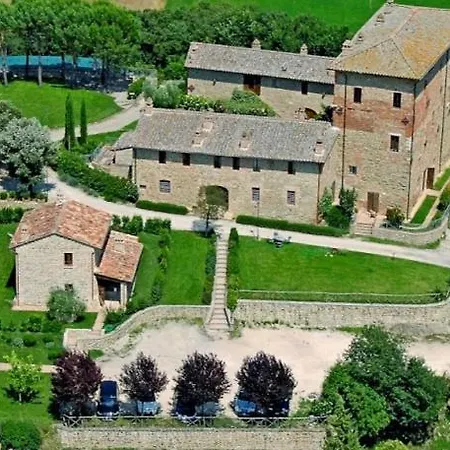 Sleeps 4 With Pool